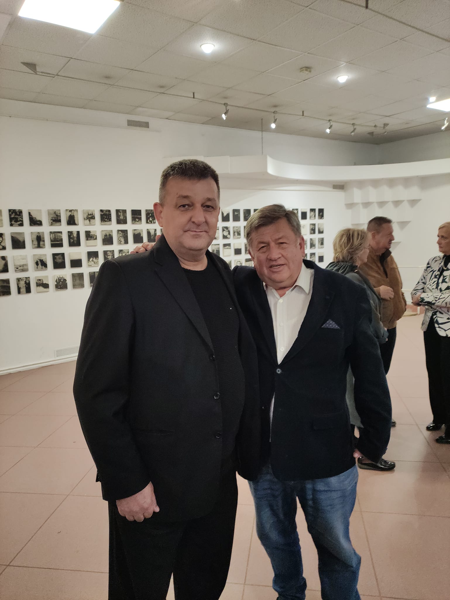 399285343_2135886910085010_6404981610769401392_n%20%281%29